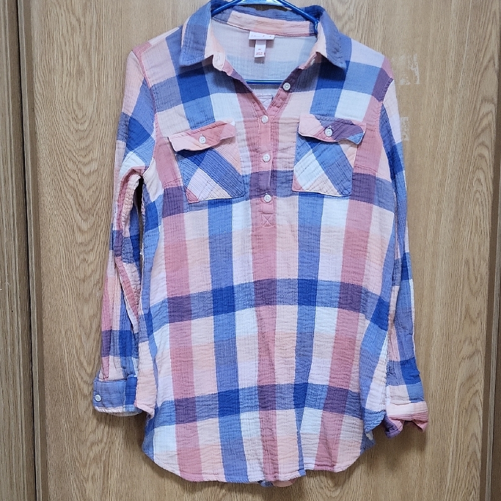 Plaid Button-Up Shirt in Blue and Pink, Maternity Isabel